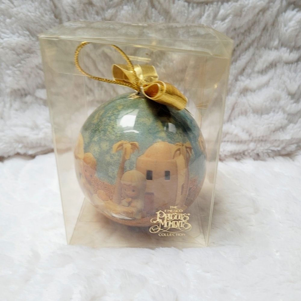 VTG Enesco Precious Moments Collection Christmas Nativity Ornament 3" Ball Boxed